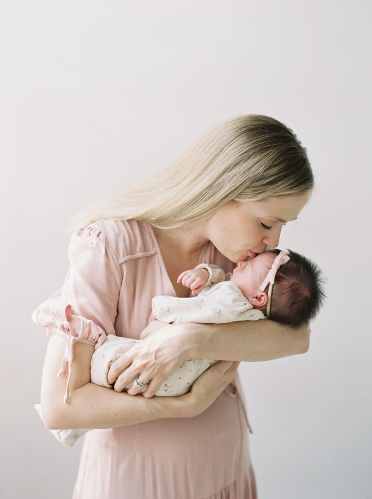 seattle newborn photographer